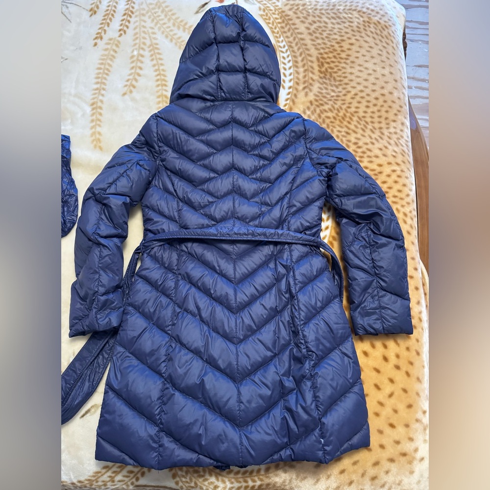 Ellen Tracy Light Down Jacket , Size Small, Purpl… - image 3